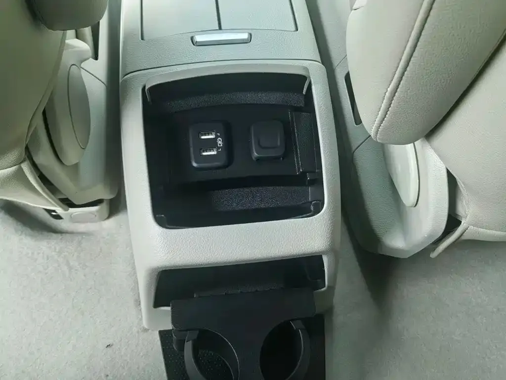 Buick GL8 2022 из CN, фото 4