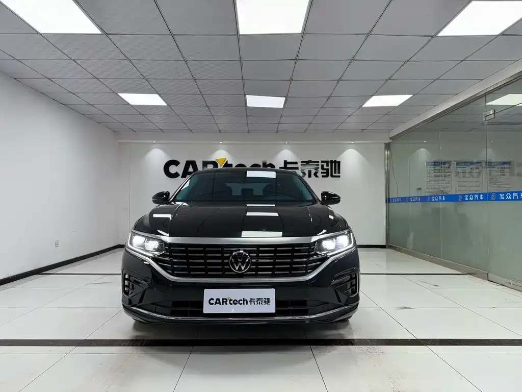 Volkswagen Passat 2023 из CN, фото 3