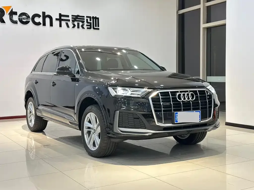 Audi Q7 2023 из CN, фото 5