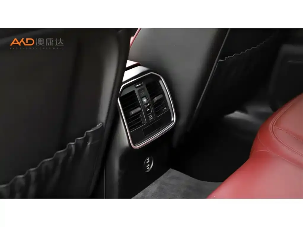 Porsche Macan 2022 из CN, фото 2