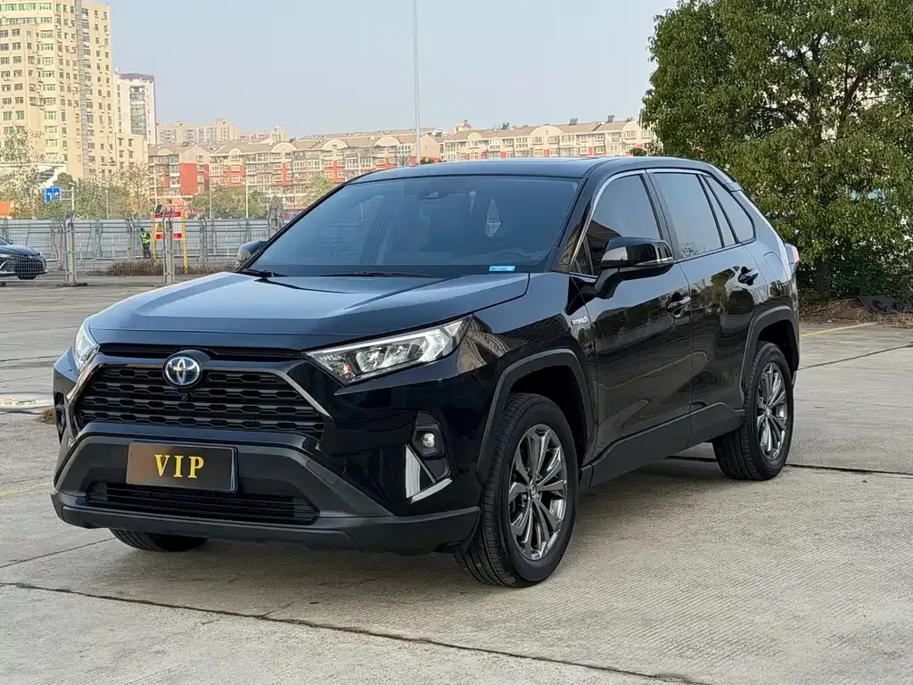 Toyota RAV4 2024 из CN, фото 1