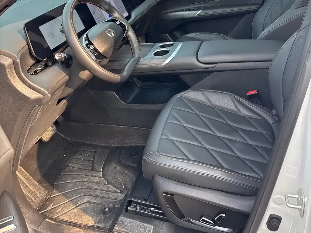 Changan CS75PLUS 2025 из CN, фото 5