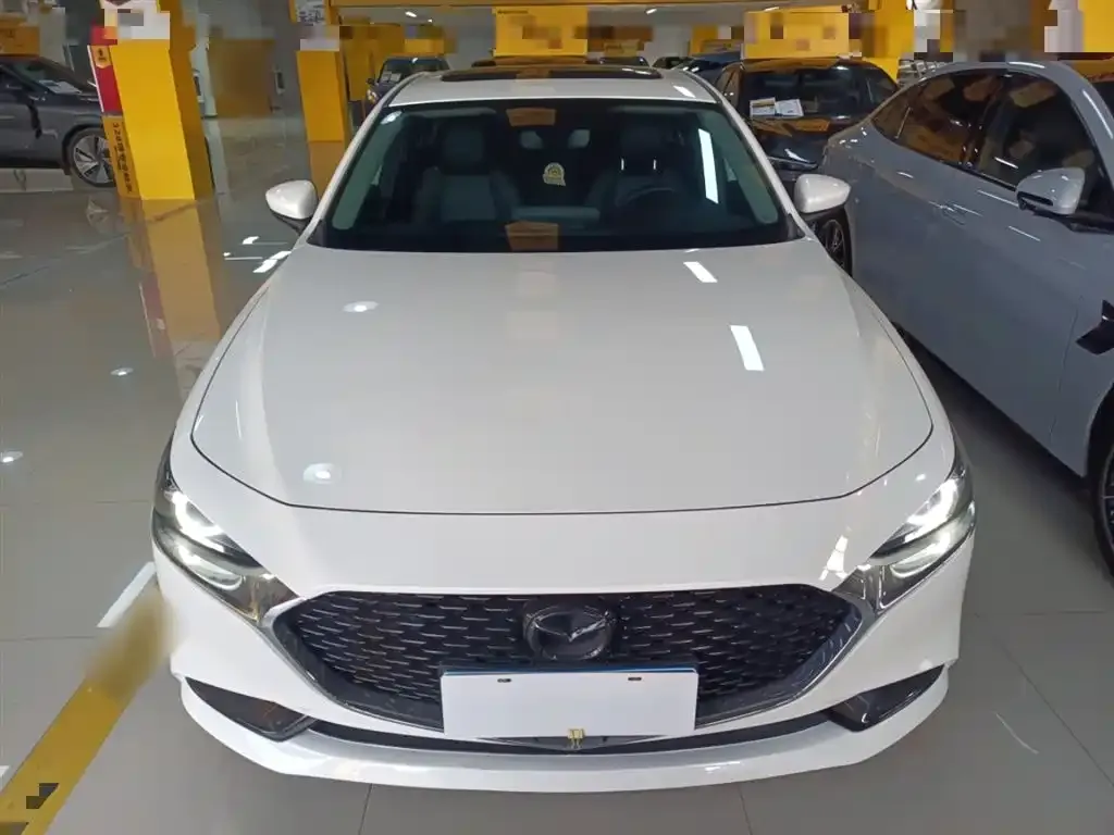 Mazda 3 Axela 2023 из CN, фото 9
