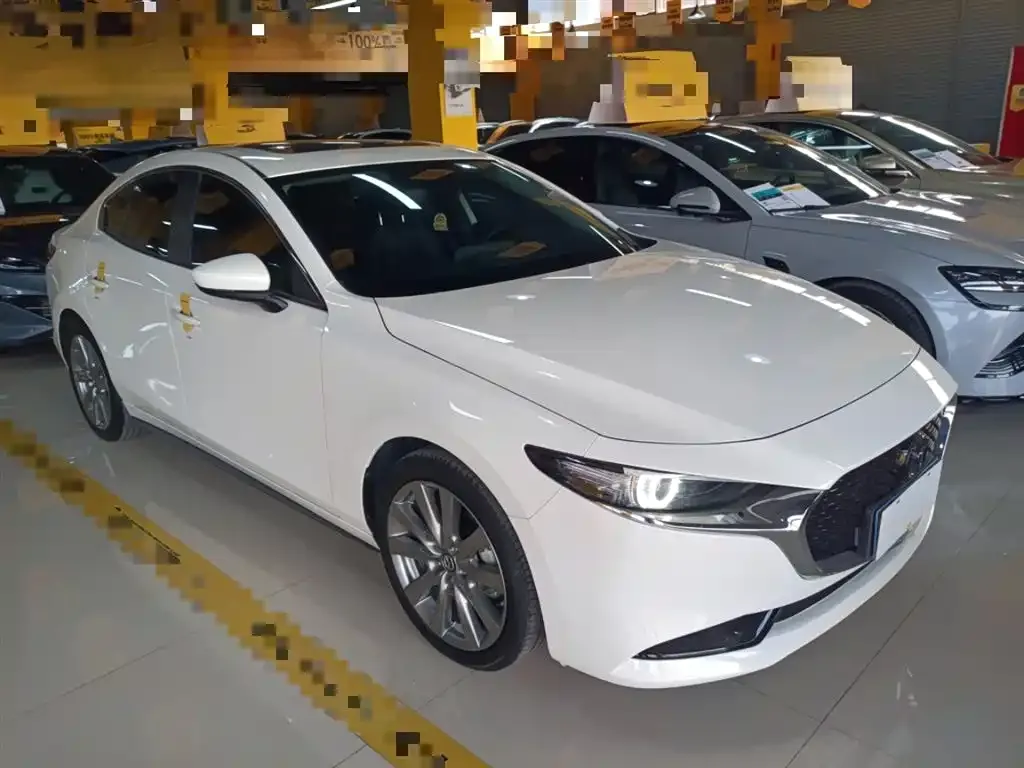 Mazda 3 Axela 2023 из CN, фото 8