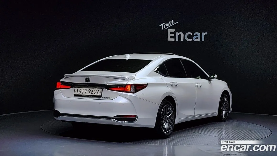 Lexus ES 2023 из KR, фото 5