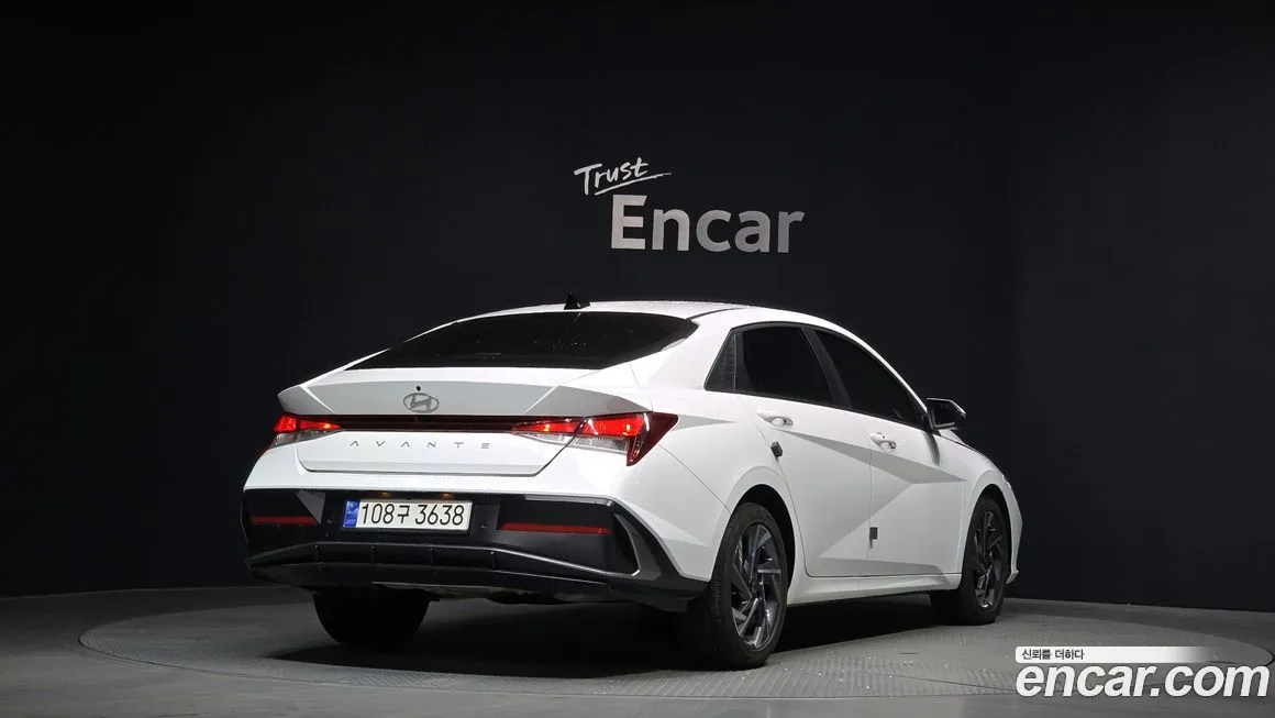 Hyundai AVANTE — фото 2