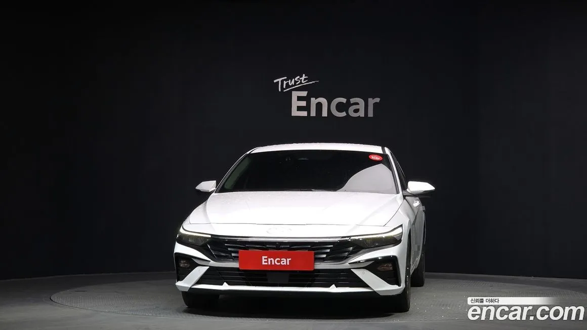 Hyundai AVANTE — фото 3