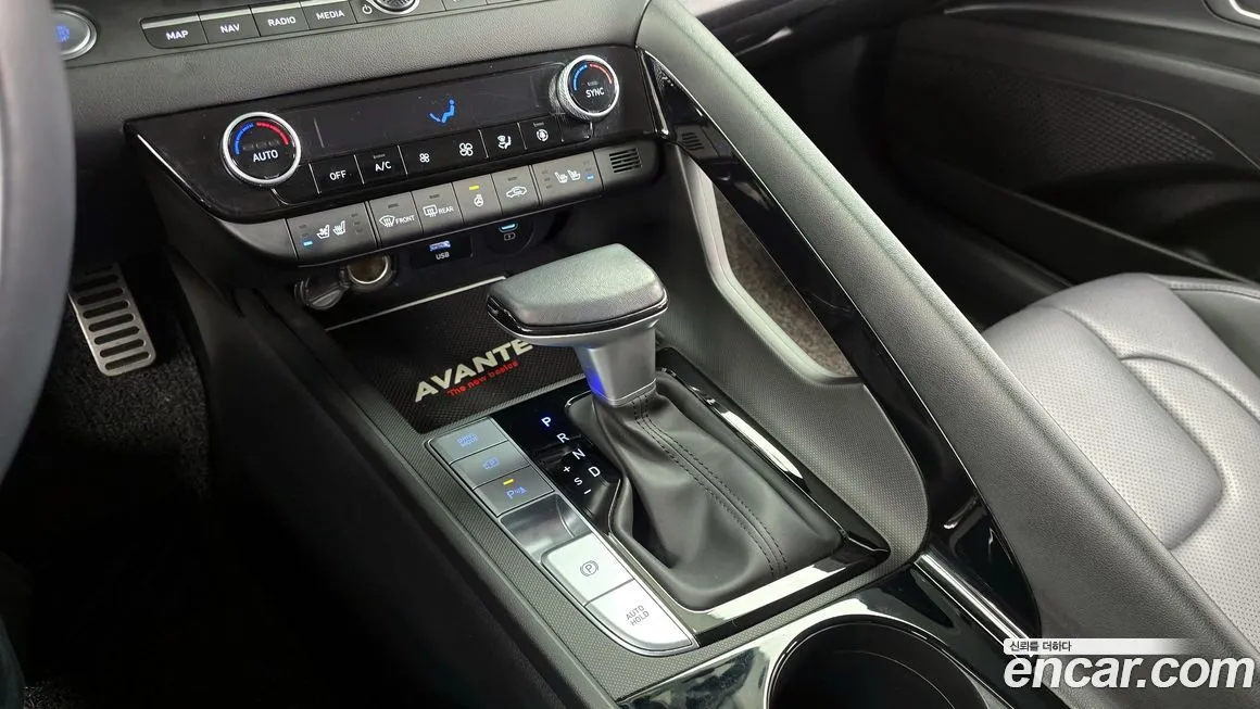 Hyundai AVANTE — фото 9