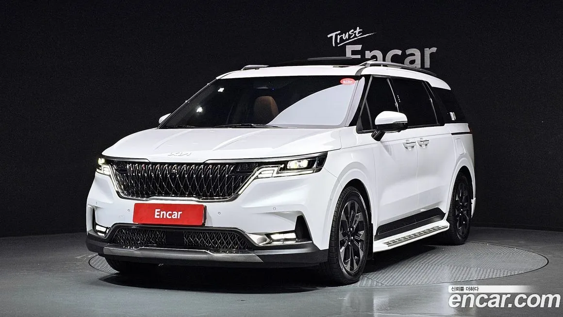 Kia Carnival — фото 1