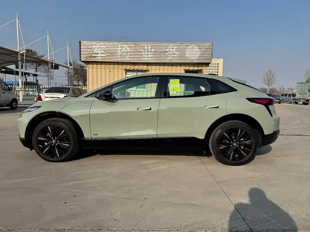 Buick E4 2024 из CN, фото 2