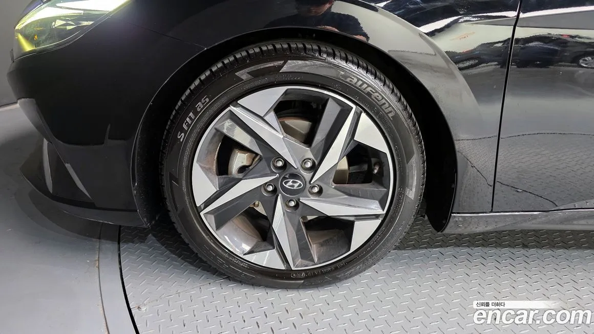 Hyundai AVANTE — фото 9