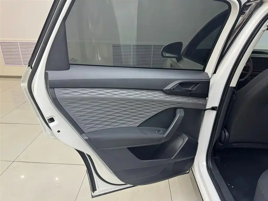 Volkswagen Tharu 2022 из CN, фото 5