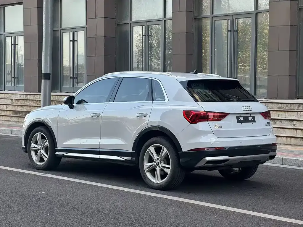 Audi Q3 2021 из CN, фото 7