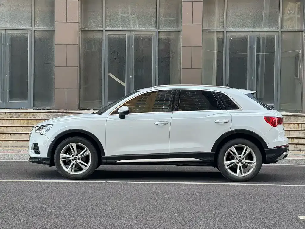 Audi Q3 2021 из CN, фото 8