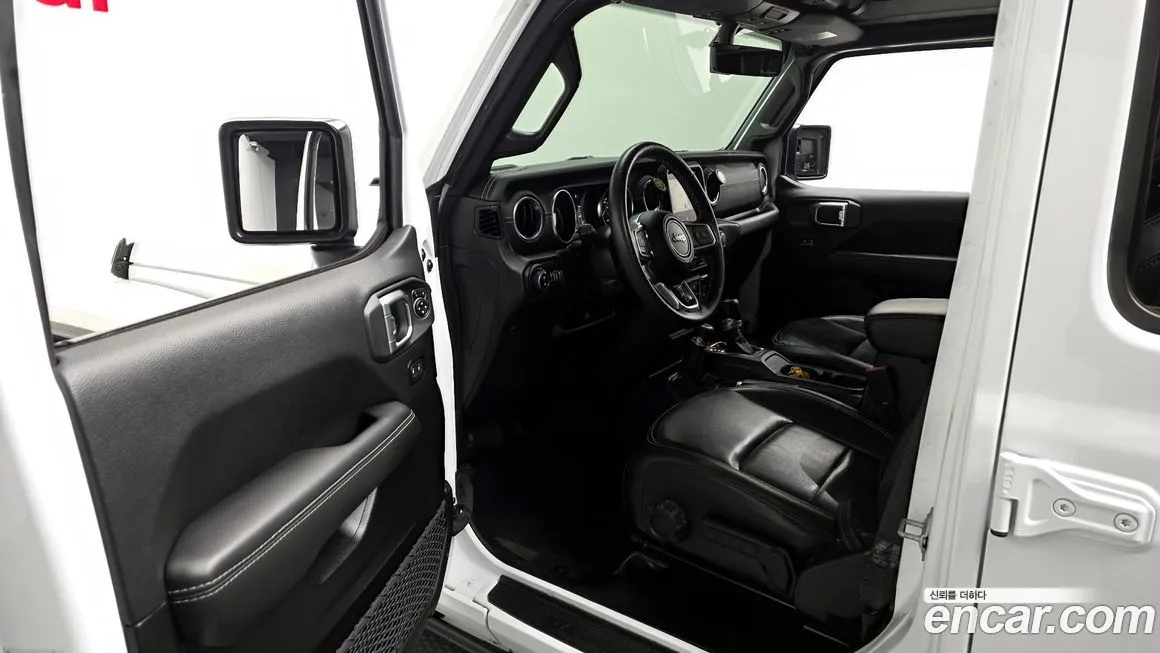 Jeep Wrangler 2023 из KR, фото 10