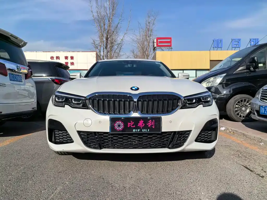 BMW 3 Series 2021 из CN, фото 2