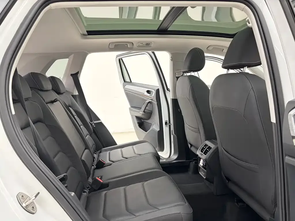 Volkswagen Tayron 2022 из CN, фото 9