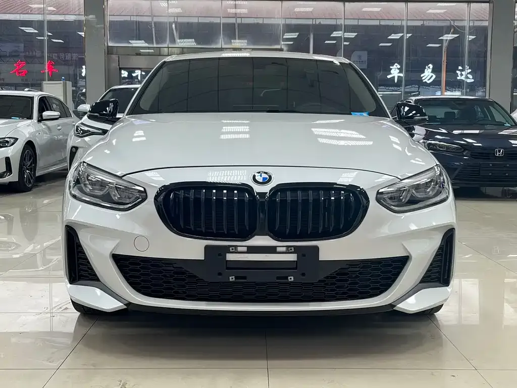 BMW 1 Series — фото 1