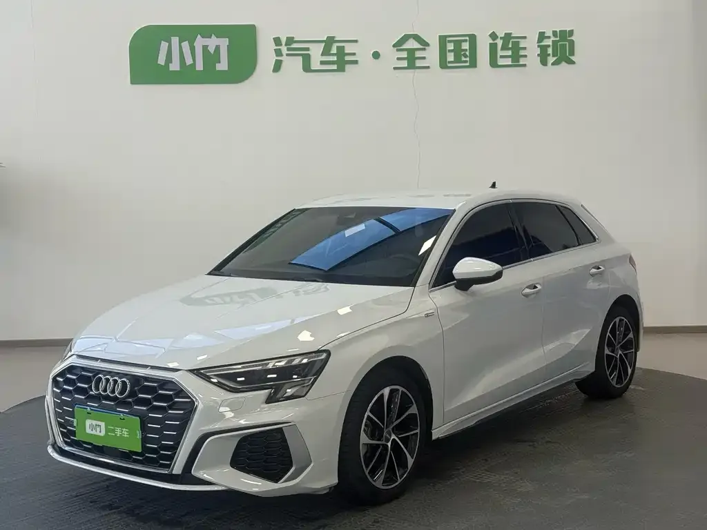 Audi A3 2021 из CN, фото 1