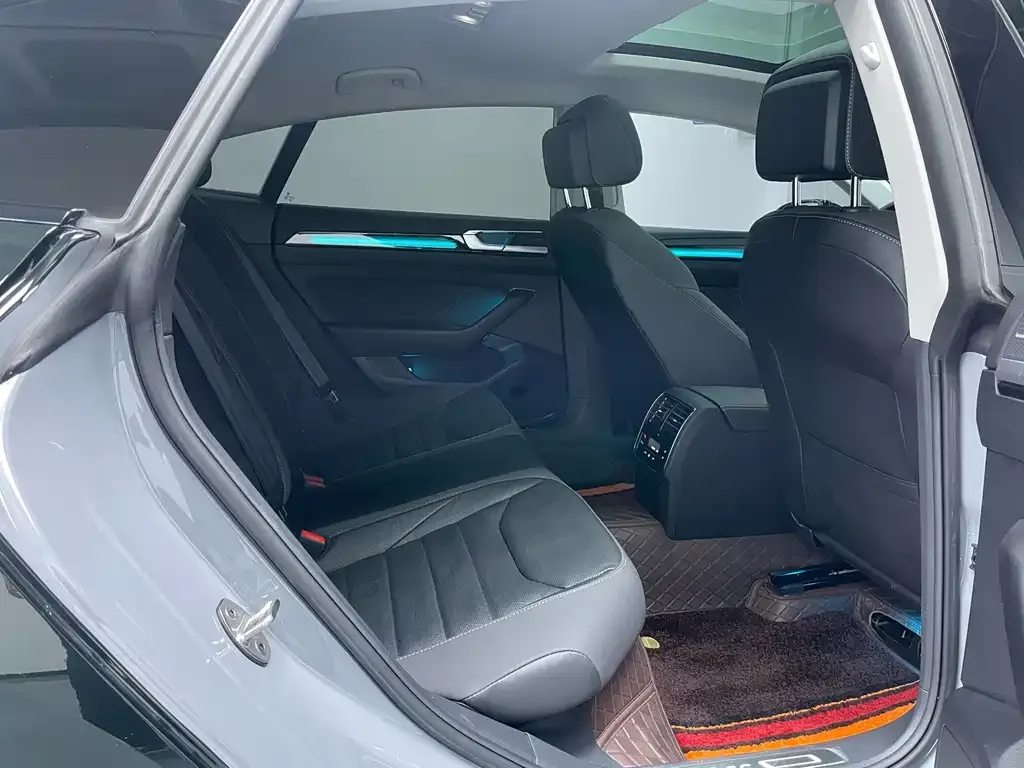 Volkswagen CC 2022 из CN, фото 10