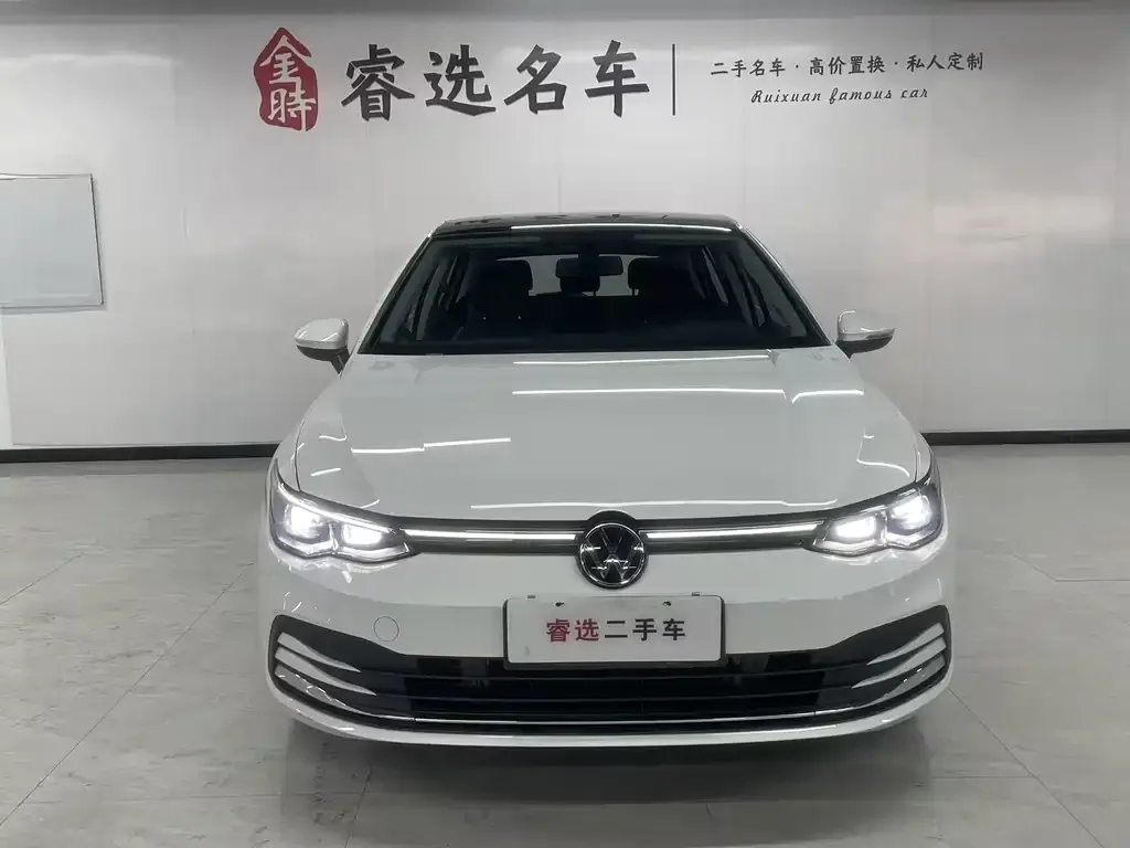 Volkswagen Golf 2024 из CN, фото 6