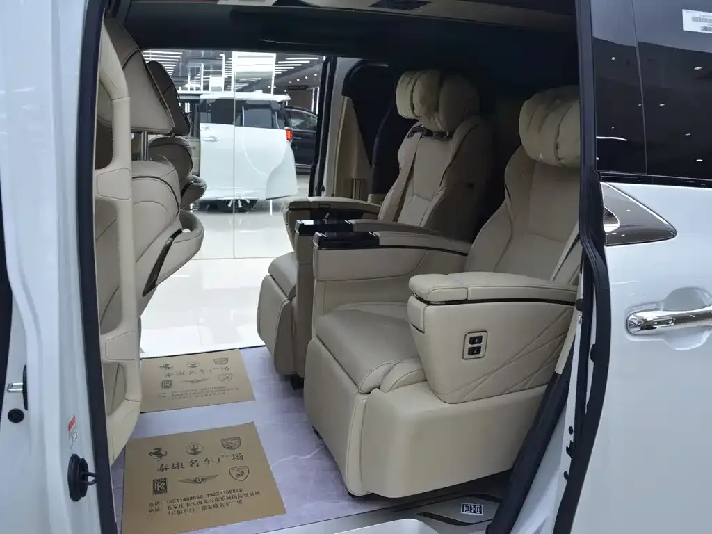 Toyota Alphard 2024 из CN, фото 6