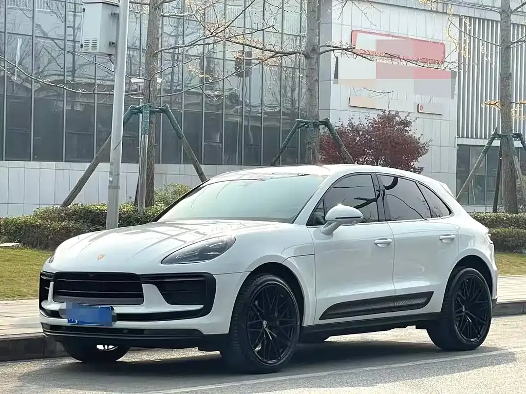 Porsche Macan — фото 1