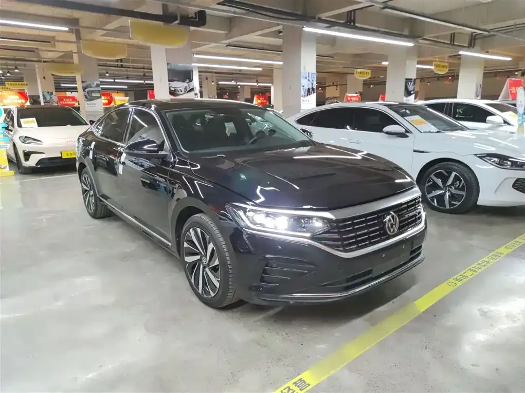 Volkswagen Passat 2022 из CN, фото 10