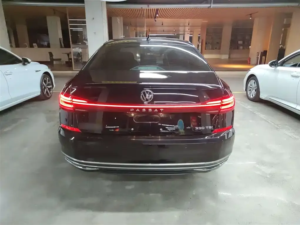 Volkswagen Passat 2022 из CN, фото 4