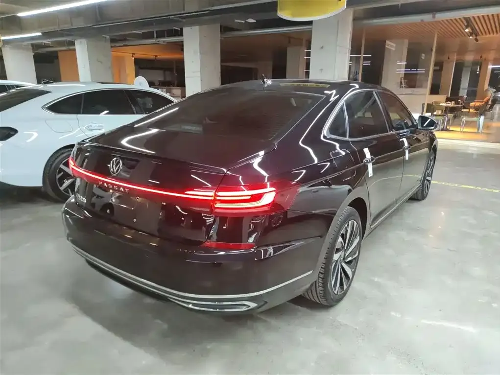 Volkswagen Passat 2022 из CN, фото 7