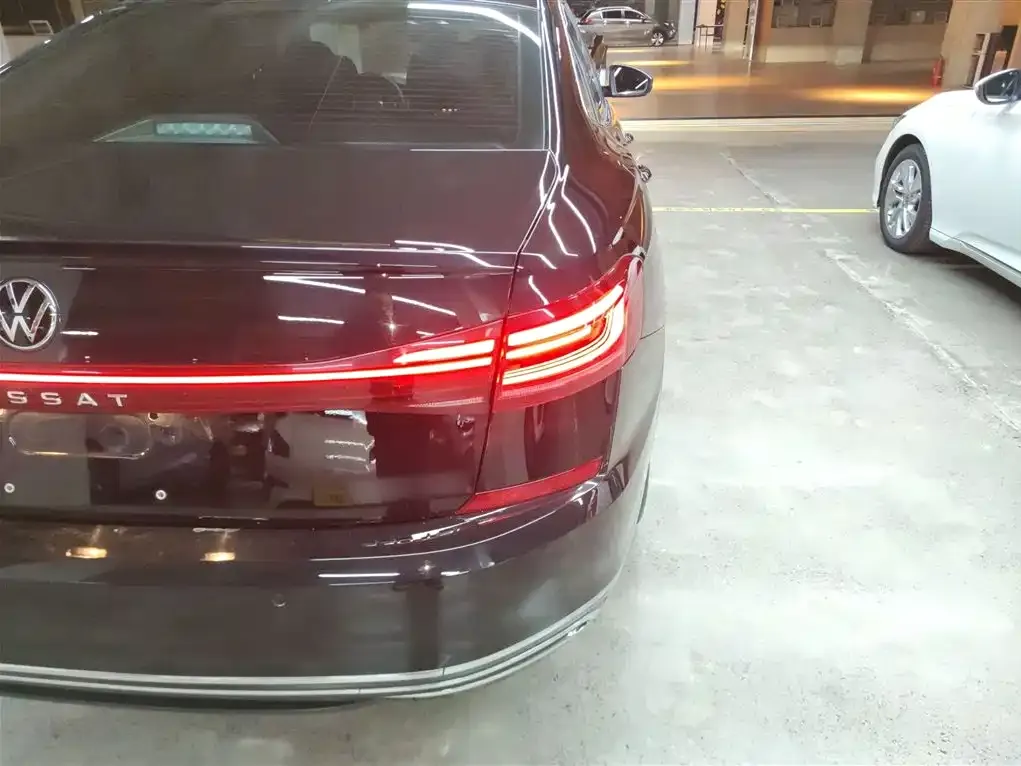 Volkswagen Passat 2022 из CN, фото 9