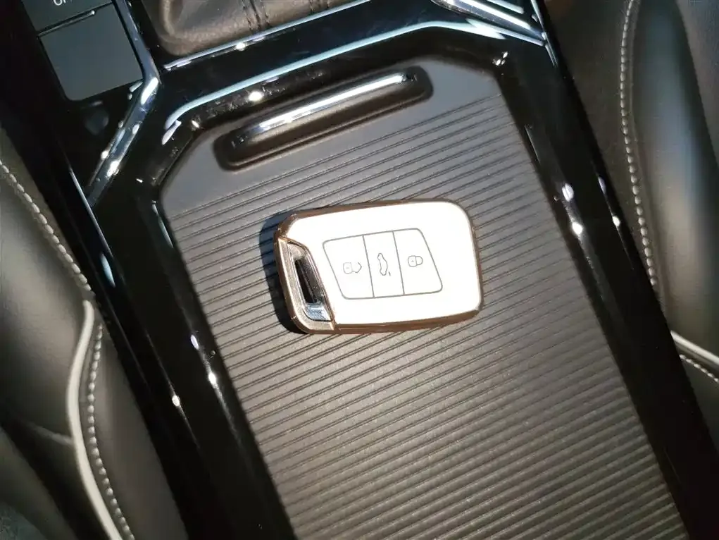 Volkswagen Passat 2022 из CN, фото 8