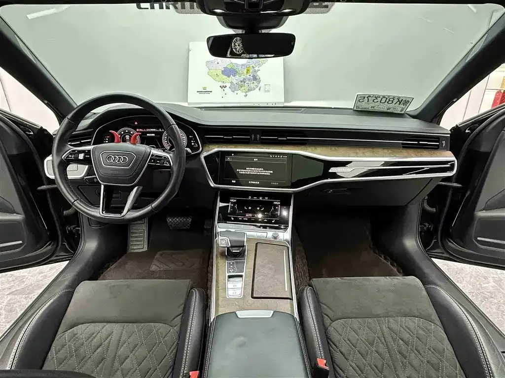 Audi A6L 2023 из CN, фото 7
