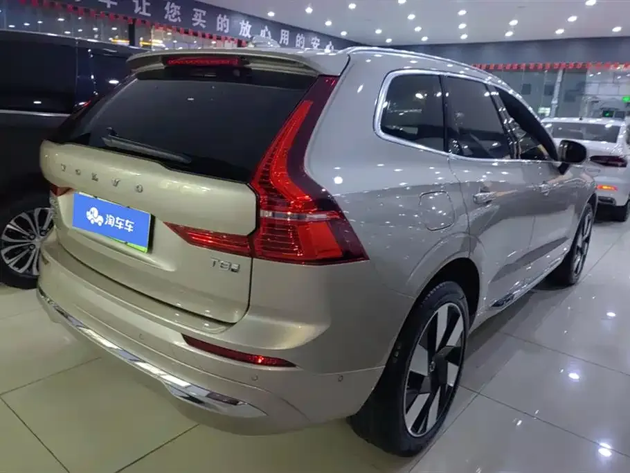 Volvo XC60 PHEV 2024 из CN, фото 4
