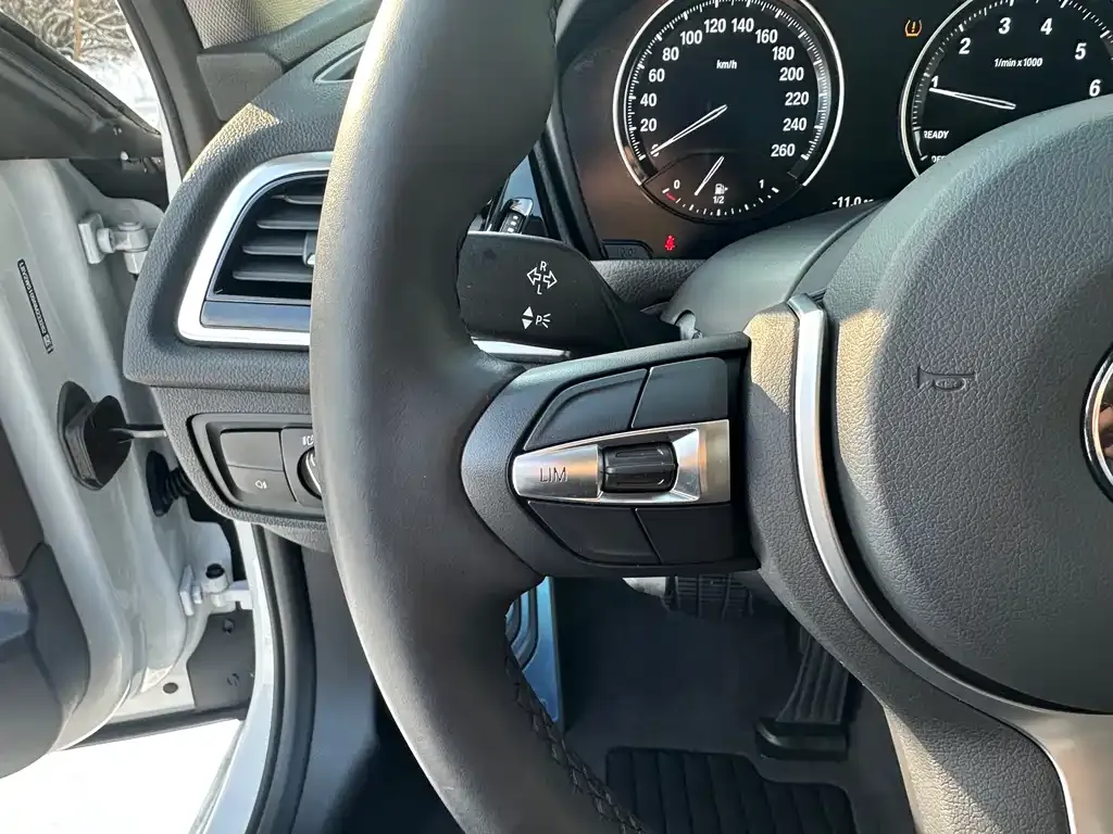 BMW 1 Series 2021 из CN, фото 5