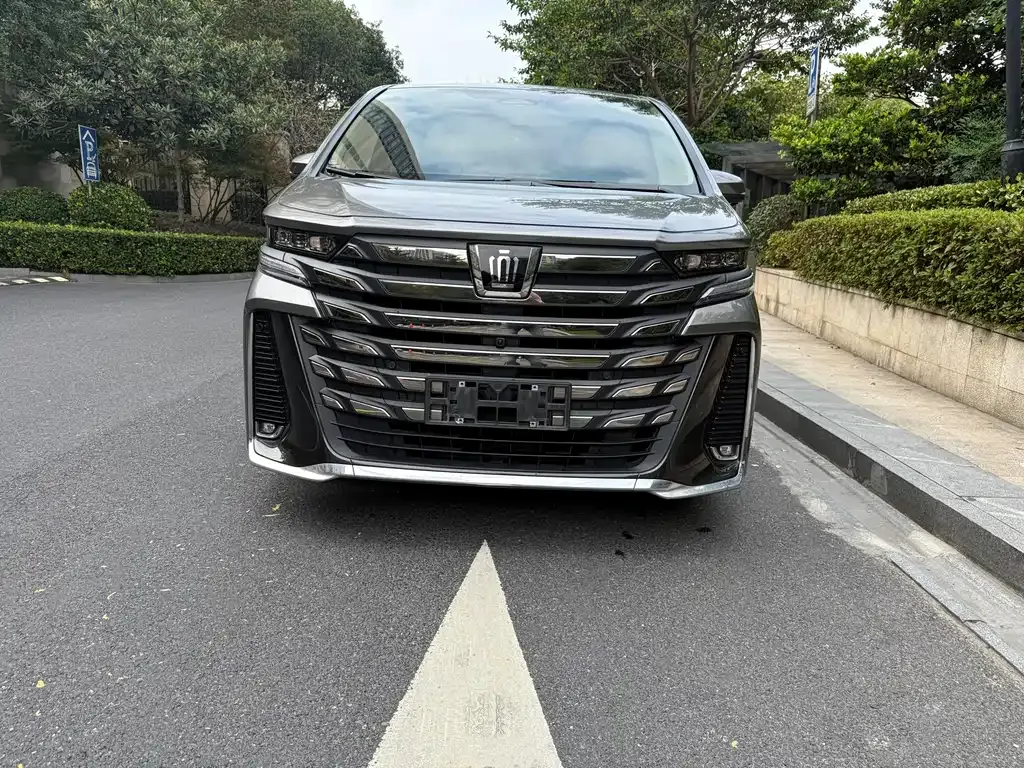 Toyota Vellfire 2023 из CN, фото 6