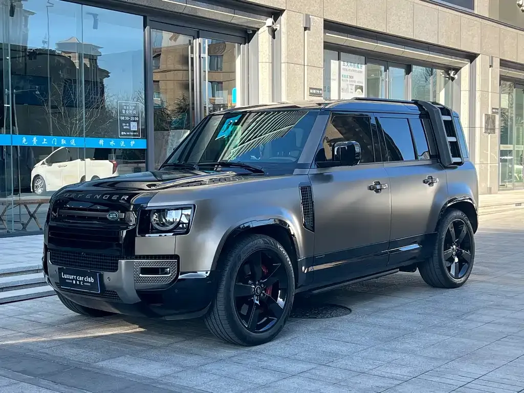 Land Rover Defender — фото 1