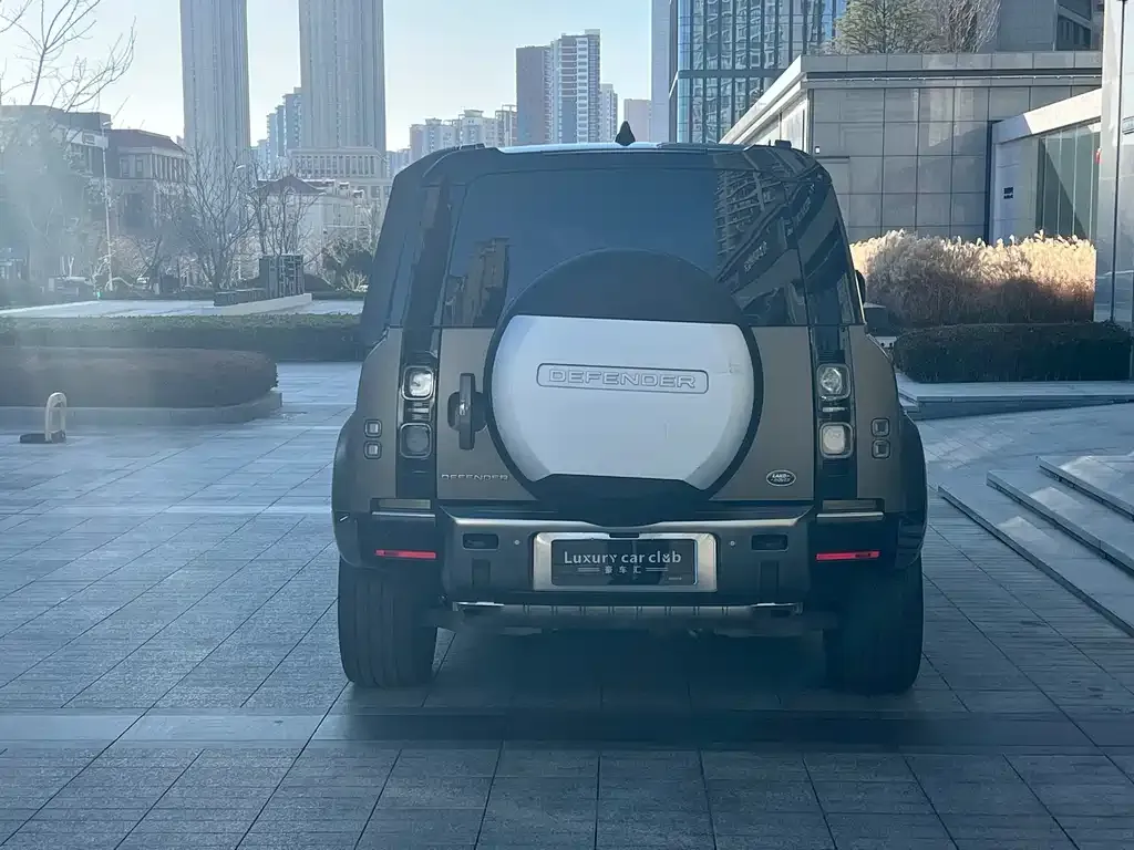 Land Rover Defender — фото 5