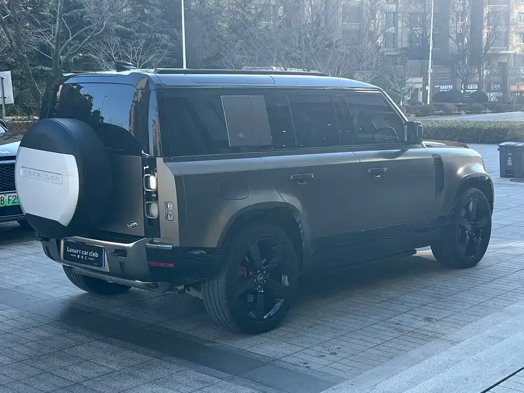 Land Rover Defender — фото 4
