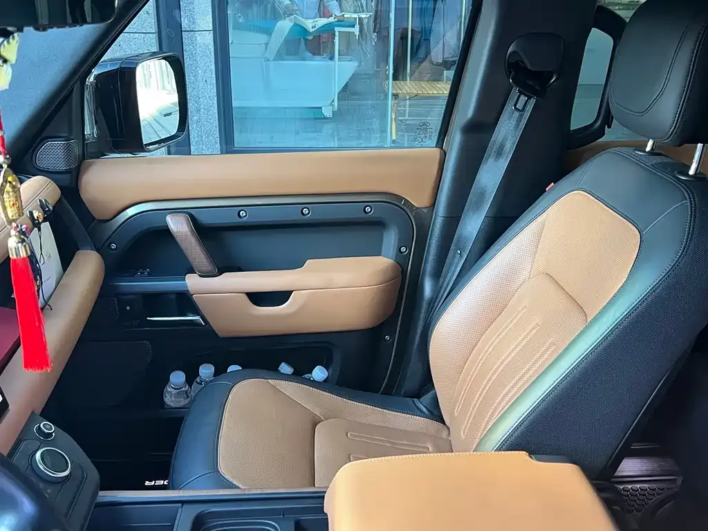 Land Rover Defender — фото 9