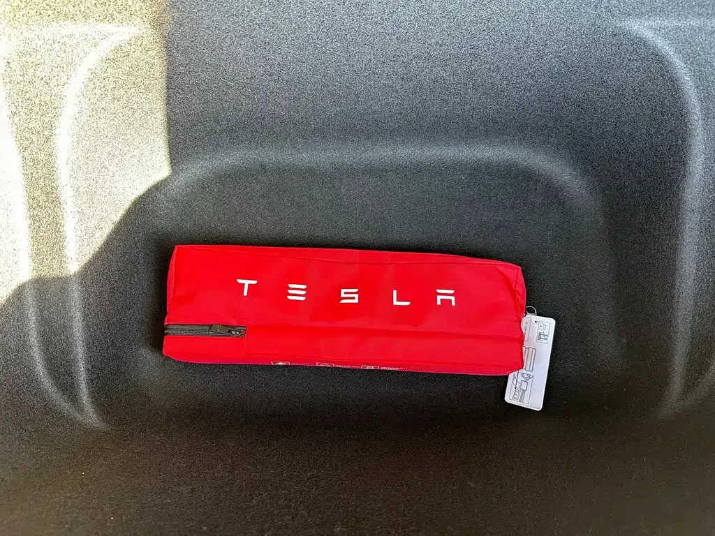 Tesla Model Y 2023 из CN, фото 10