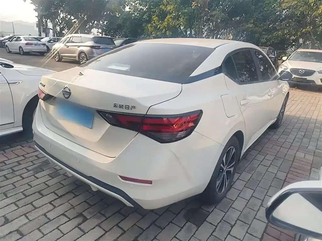 Nissan Sylphy 2023 из CN, фото 2