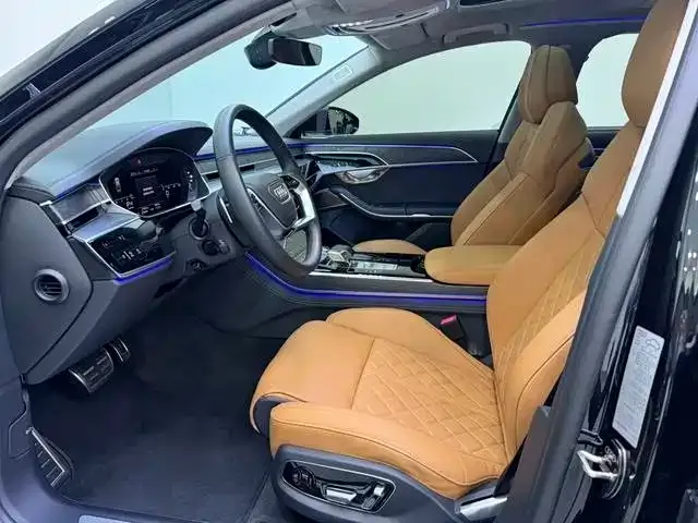 Audi A8 2023 из CN, фото 6