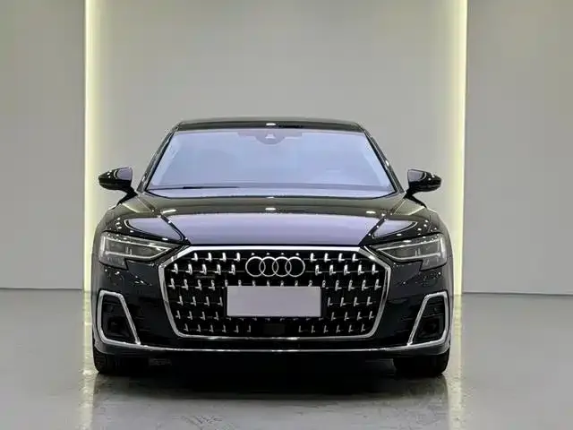 Audi A8 2023 из CN, фото 2