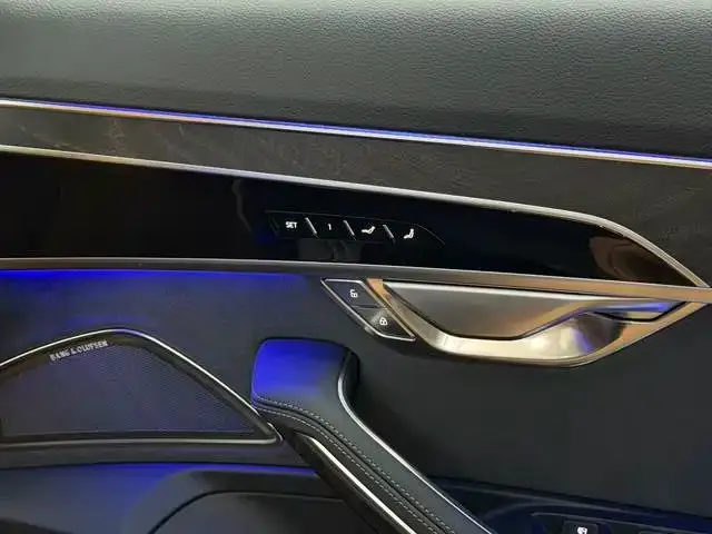 Audi A8 2023 из CN, фото 7