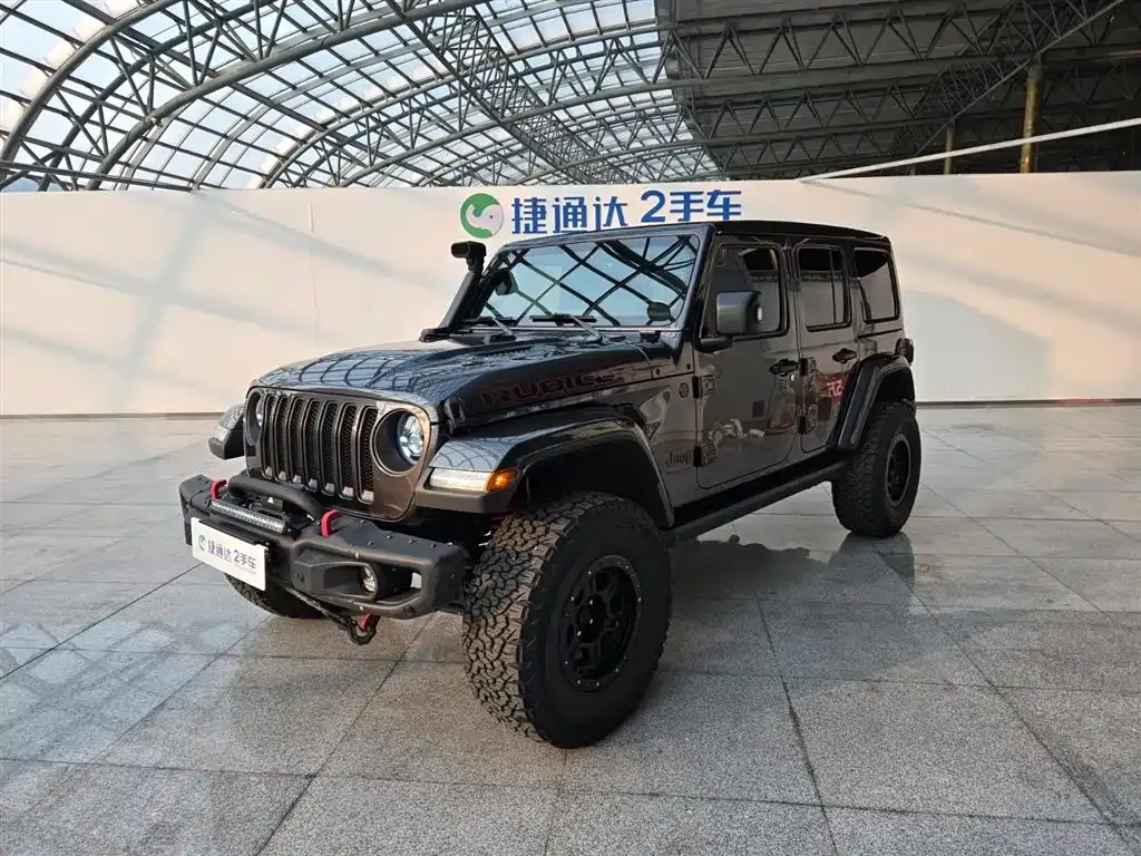 Jeep Wrangler 2023 из CN, фото 1