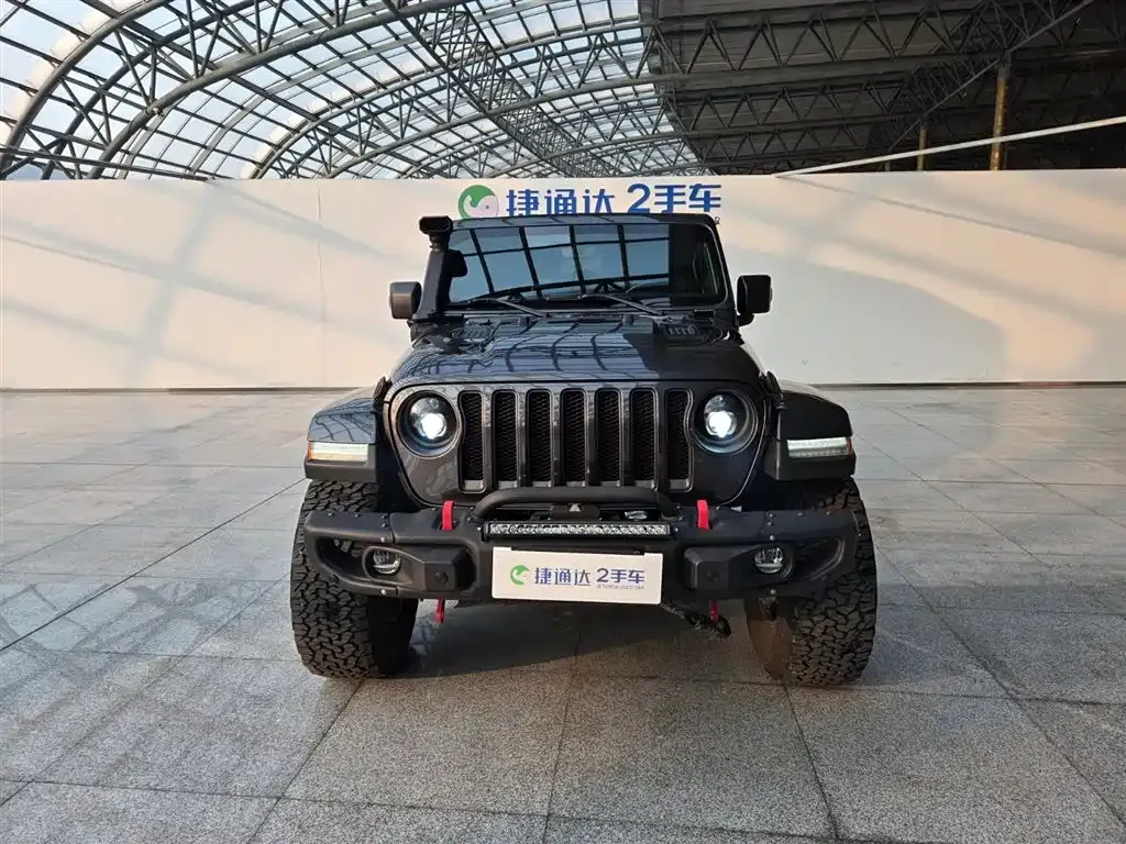 Jeep Wrangler 2023 из CN, фото 8