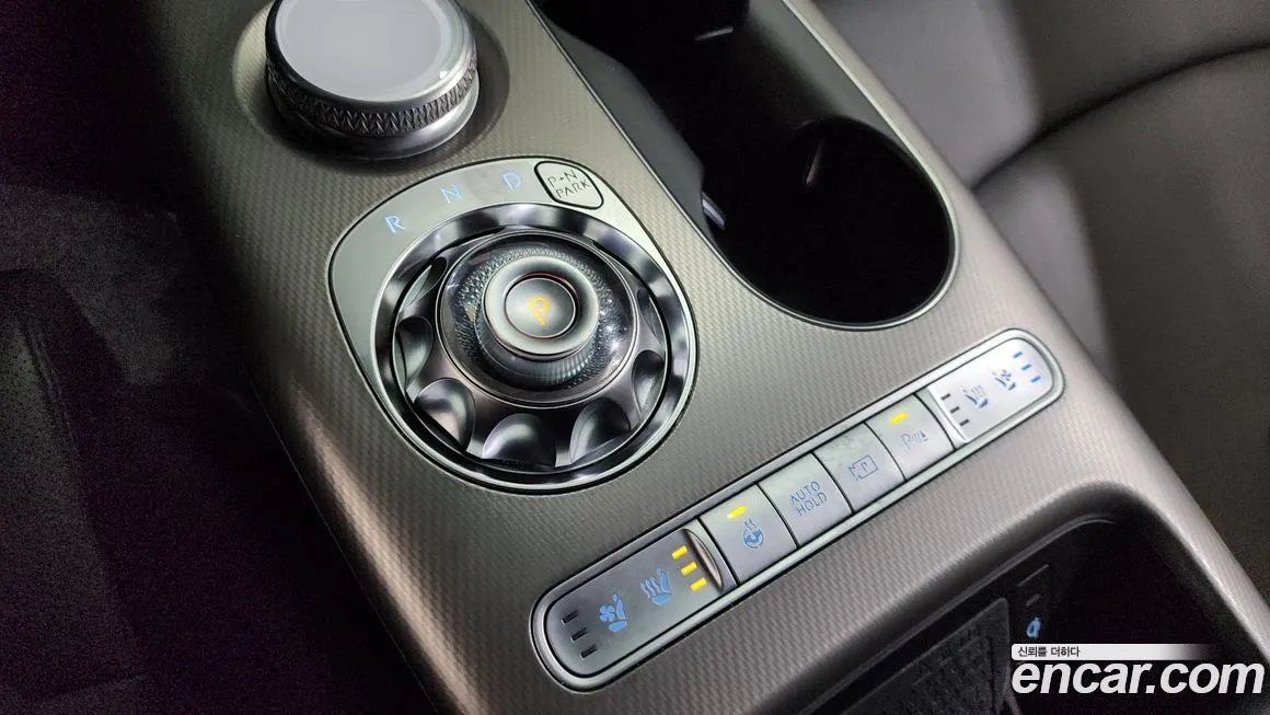 Genesis GV60 — фото 10