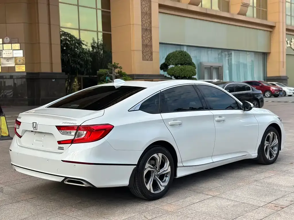 Honda Accord 2021 из CN, фото 4