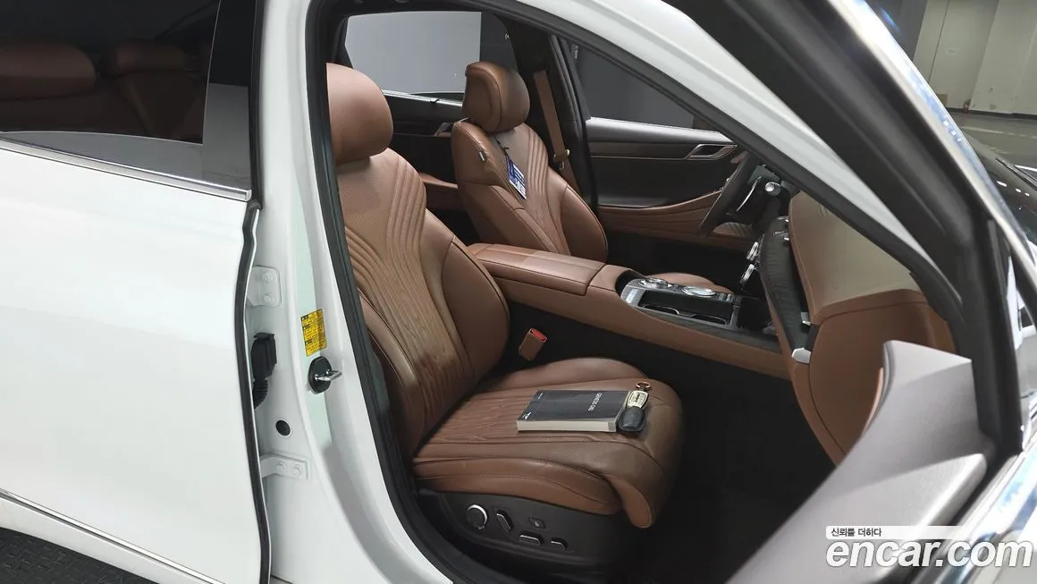 Genesis G80 — фото 10